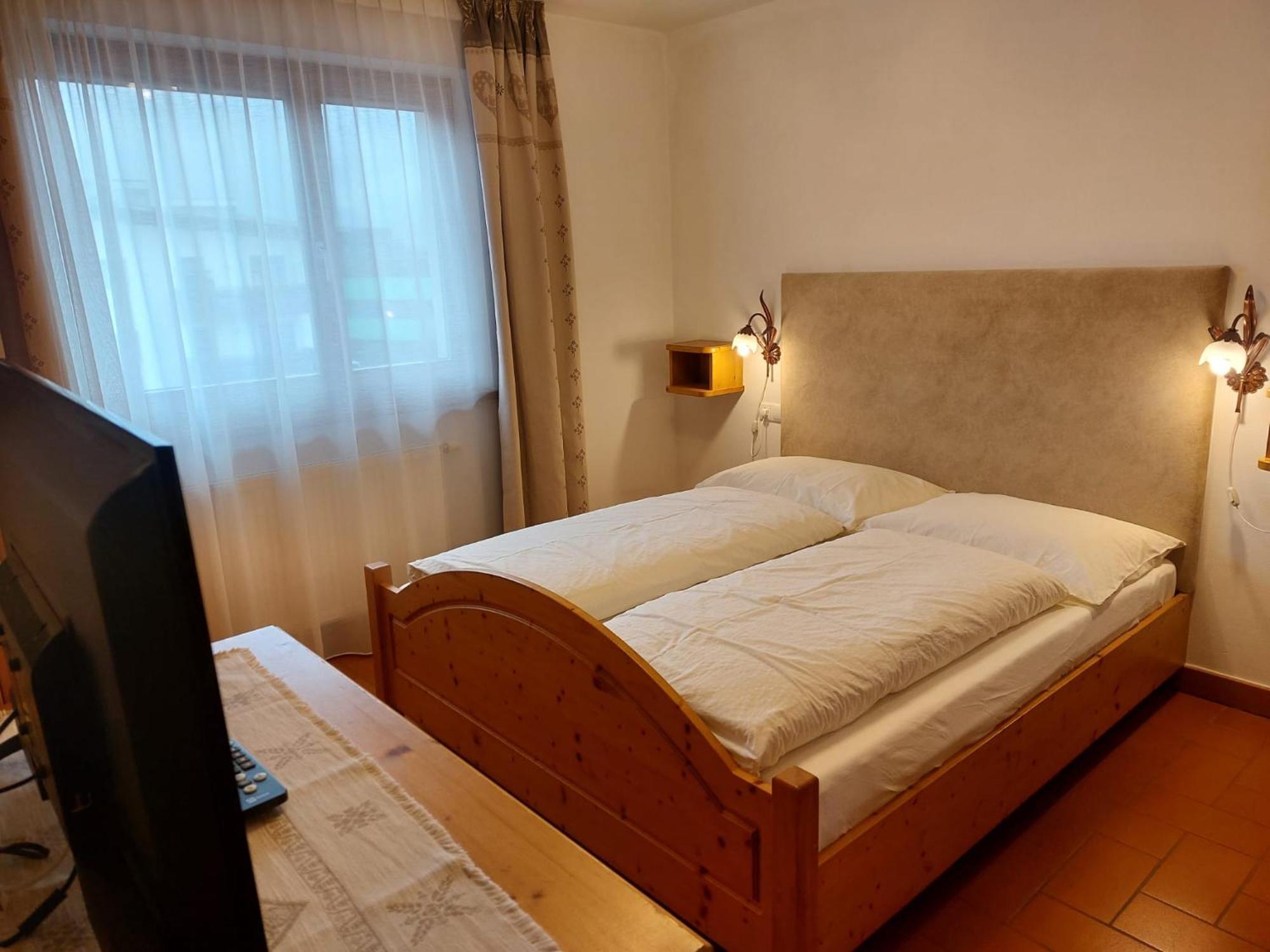 Alping Apartments Brunico Exterior foto