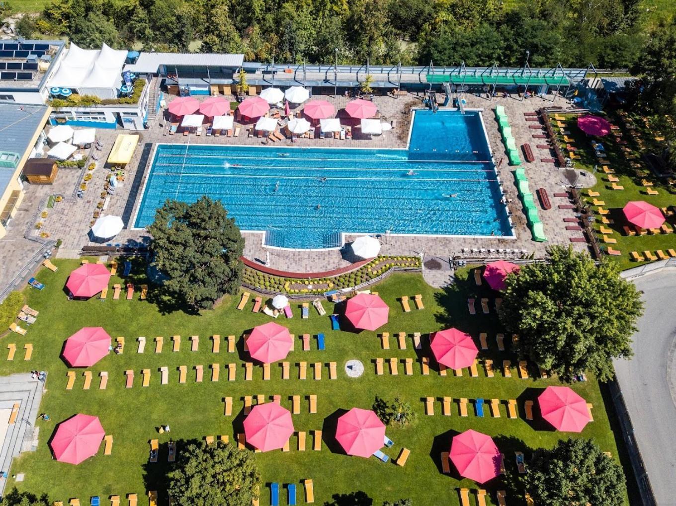 Alping Apartments Brunico Exterior foto